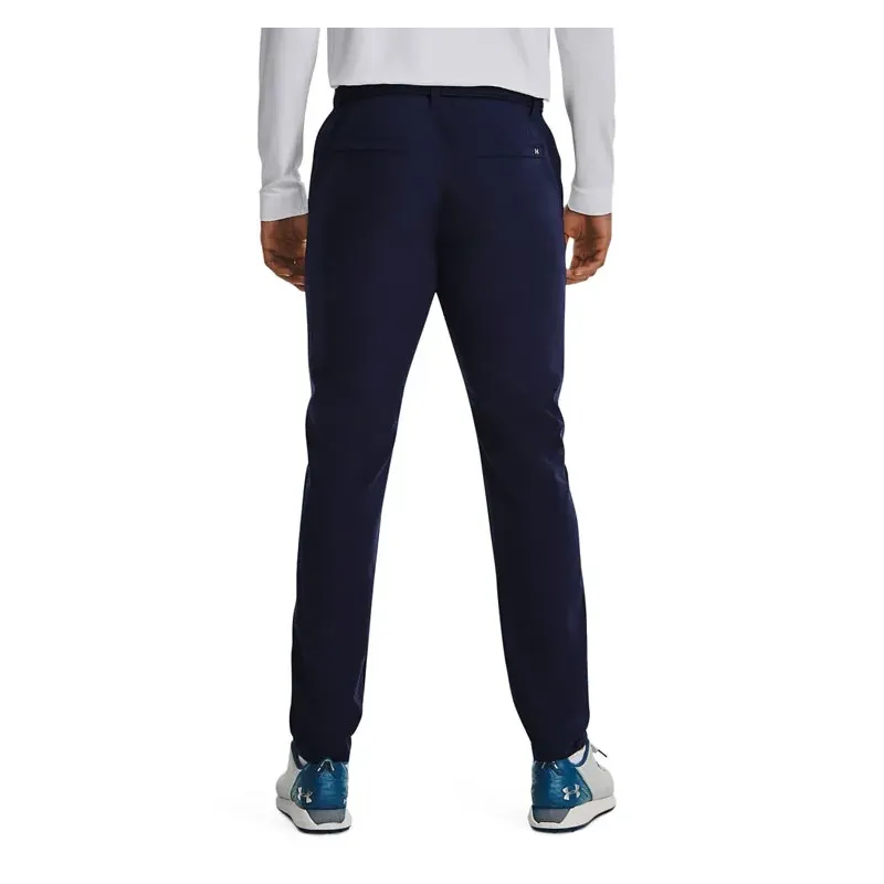 Under Armour - Pantalon CGI Fuselée Bleu Marine Porté Dos - Golf Plus Under Armour - Pantalon CGI Fuselée Bleu Marine Porté Dos - Golf Plus