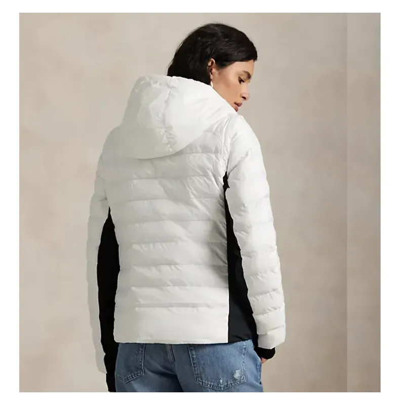 VESTE FEMME MATELASSEE A CAPUCHE VESTE FEMME MATELASSEE A CAPUCHE